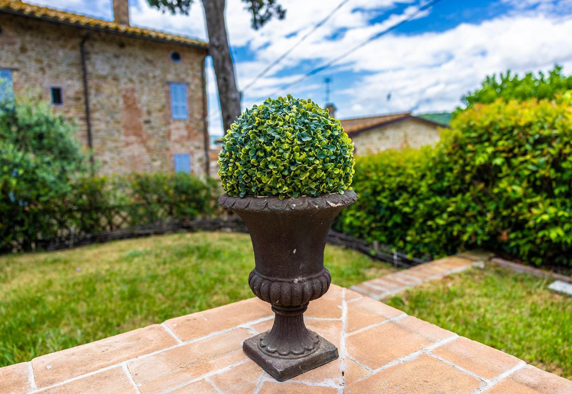 Un Petit Paradis Castiglione della Valle Екстериор снимка